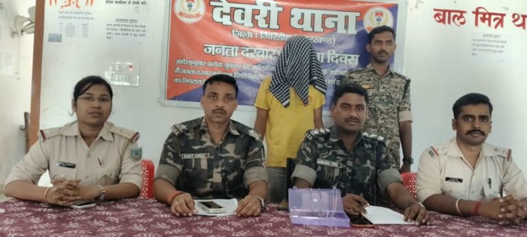 देवरी में ज्वेलर्स लूटकांड का खुलासा, जमुई का आरोपी गिरफ्तार; चांदी के जेवर और बाइक बरामद