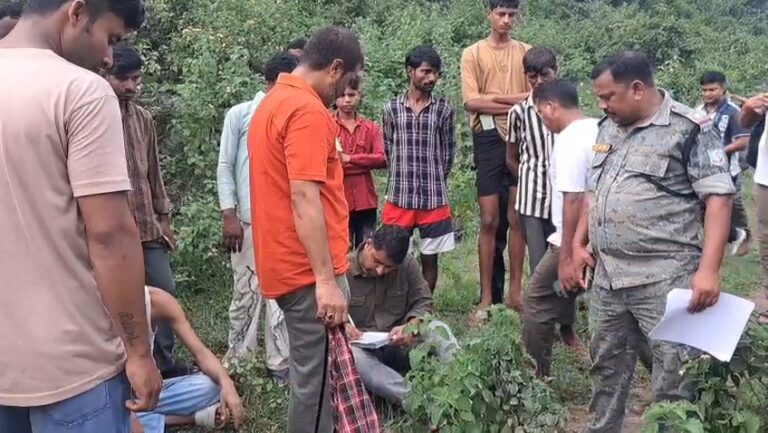 गोंदूडीह में झाड़ियों से 24 वर्षीय युवक का शव बरामद, जांच में जुटी पुलिस