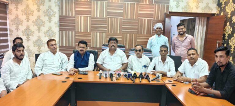 SIR के मुद्दे पर INDIA गठबंधन का हल्लाबोल, 6 अक्टूबर को गिरिडीह में निकलेगा वोट बचाओ मार्च